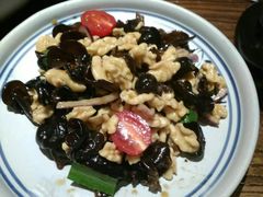 凉拌木耳核桃-云海肴·汽锅鸡·云南菜(美罗城店)