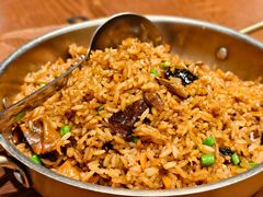 牛肝菌炒饭-老滇山寨•云南特色菜•地方菜•民族风情歌舞表演(金碧店)