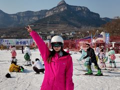 -济南卧虎山滑雪场