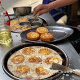 记第一次“凡尔赛”吃网红思西鸡蛋汉堡的小幸运[礼花]