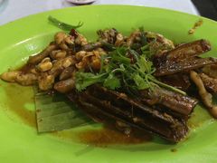 -明记烧鱼美味店
