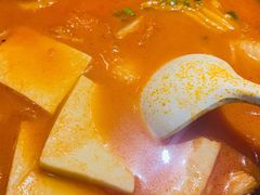-渝是乎酸菜鱼·川渝小炒(新世界百货望京店)