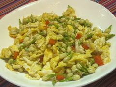 -香巴拉云南餐厅(华莱坞店)