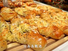 -焙丽拾光(麦凯乐直营店)