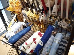 -九木杂物社(新奥购物中心店)