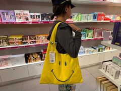 -唯品会(北京国瑞城店)