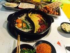 -钢管厂五区小郡肝串串香(奥克斯广场锦城万达店)