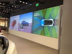 -TESLA 特斯拉(上海太古汇体验店)