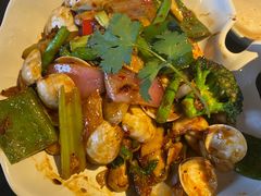 -大头虾越式风味餐厅(光明广场店)