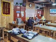 大堂-陇上全荟兰州传统牛肉面(延吉路店)