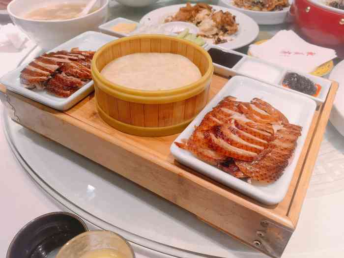 致美斋饭庄(白广路店)-"人很多,火爆. 上菜微慢.整体一般总体.