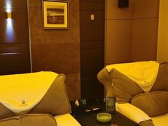 -金色印象·4K影院式足体养生(南坪桃源店)