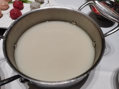 -红鼎豆捞·非遗鲍皇汤火锅(宝丰路店)