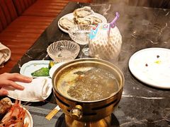 -半岛翡丽海鲜自助餐厅(观风亭店)