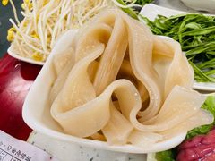 苕粉-朱氏胖子烂火锅(洪崖洞店)
