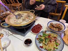 -霄汉牛三鲜湖北砂锅菜(万松园2店)