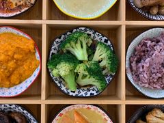 -轻蔬不用等·素食(江苏路店)