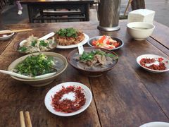 -周记翘脚牛肉