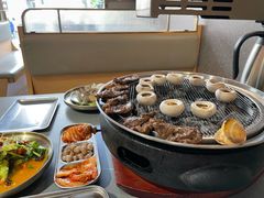 -围炉肉舍•炭烤活鳗•丹东海鲜烤肉(步行街店)