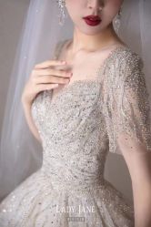-Lady  Jane高端婚纱礼服馆