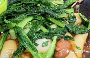 Stir-Fried Intestine and Rice Noodle Roll