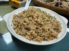 -洞背山庄(洞背院区式管理小区店)