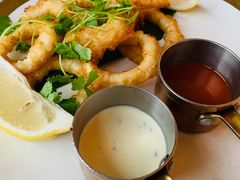 鲜辣啤酒炸鱿鱼圈-The Rug Cafe(王府中环店)