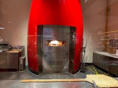 -城市大道红炉披萨烘焙坊