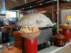 -老街坊美食汇(玉兰大街店)