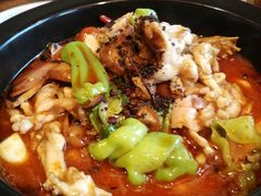 -云海肴·汽锅鸡·云南菜(天山百盛优客店)