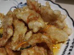 -老码头黑皮肘子锅包肉(赣水路店)