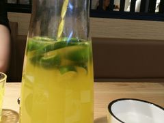 -山城外·非遗酸菜鱼(新都汇融店)