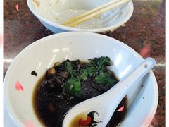 -猪脚洪隆江猪脚饭