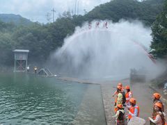 -仙人谷漂流景区