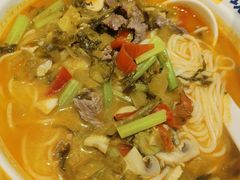 -粉小主·贵州酸汤牛肉粉(南京仙林金鹰店)