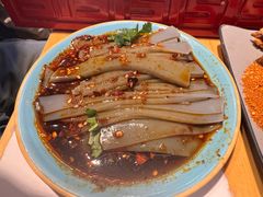 -勺子米线·云南传统小吃市集(四方街店)