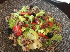 藜麦牛油果沙拉-广州富力君悦大酒店·凯菲厅