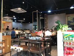 大堂-凤兴鸡煲(宝安海雅店)
