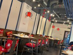 -尚尚仙·酸汤猪手·猪肚鸡火锅(华联万柳购物中心店)