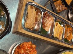 -哈哈碳都·牛肋条无限自助烤肉(台江万达店)