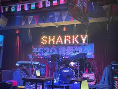 -鲨鱼美式餐厅酒吧Sharky