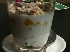 热力优格果杯-来龙里 精致 东南亚餐室(万象城店)