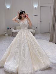 点击看大图 -Renee芮亦婚纱