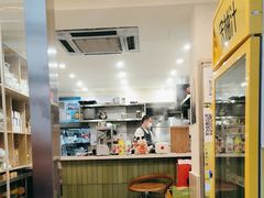 -粉八·云南米线·建水烧烤(常熟路店)