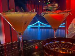 -大连君悦酒店 · VIVA(星海广场店)