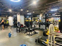 -格易美游泳馆健身房(新昆仑店)