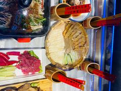 -魏铭鱼头捞饭(晋阳路店)