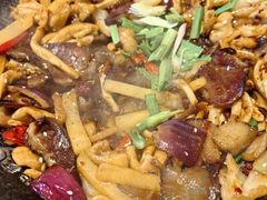 -富正毅三下锅·湘西韵味(天门山索道店)