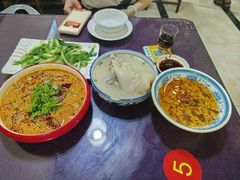 -丁太婆老妈蹄花(人民公园非遗总店)