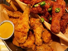 炸鸡一半一半-富乐满韩国正宗炸鸡韩国料理(虹泉路店)